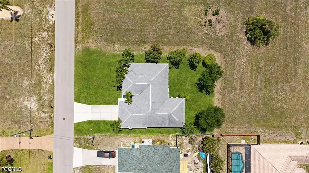 126 SW 39th Place Cape Coral FL 33991