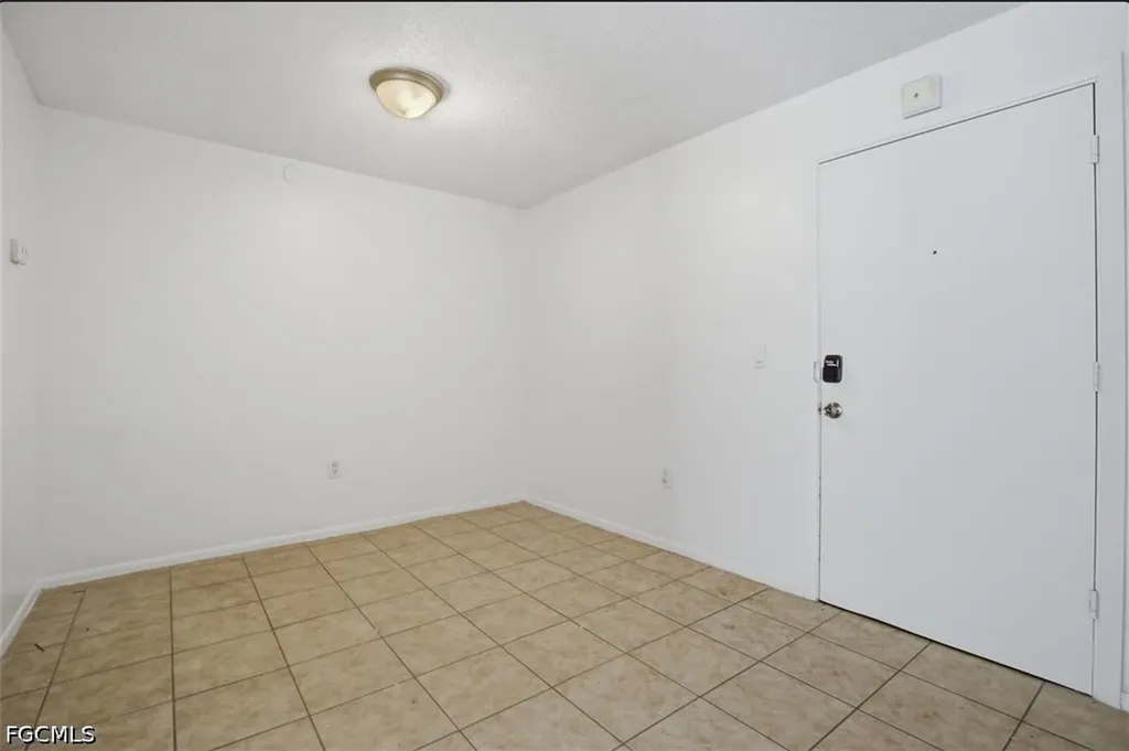 3704 Broadway Fort Myers FL 33901