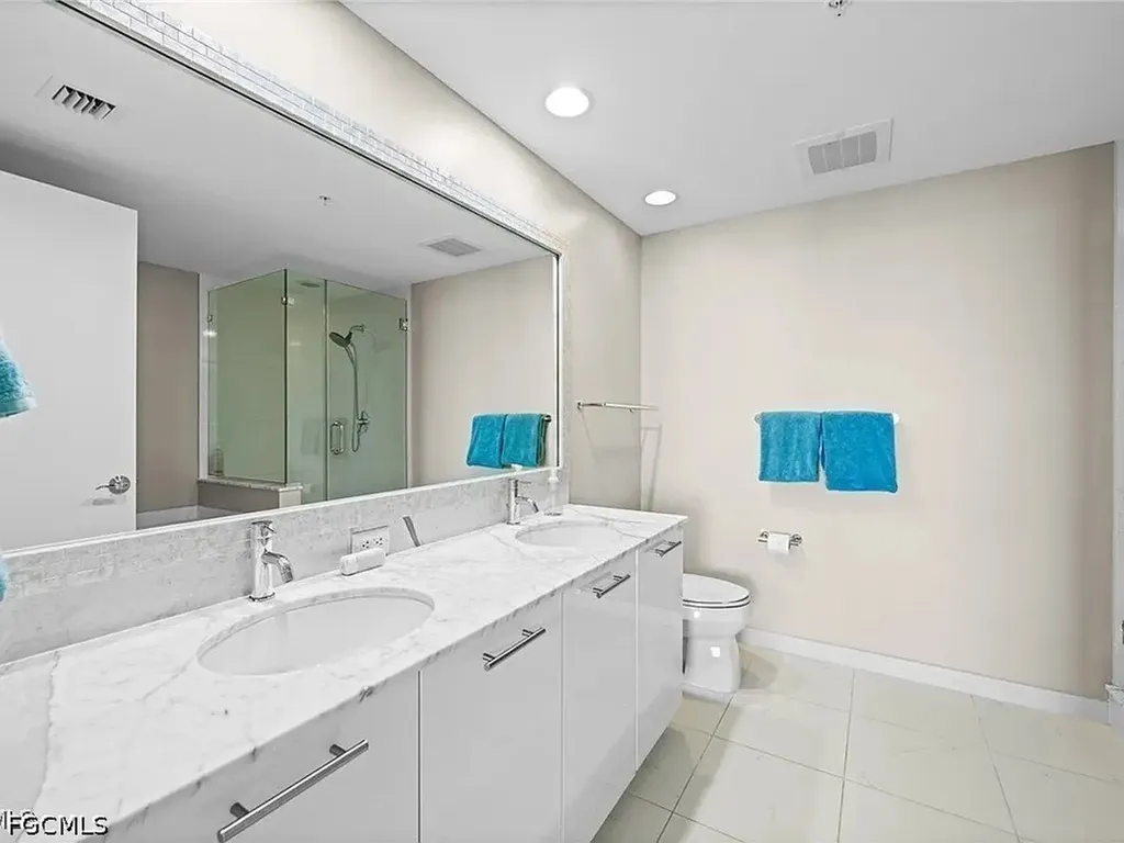 3000 Oasis Grand Boulevard Fort Myers FL 33916