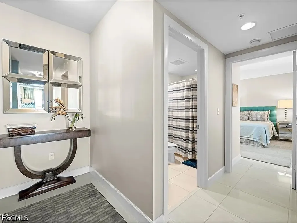 3000 Oasis Grand Boulevard Fort Myers FL 33916