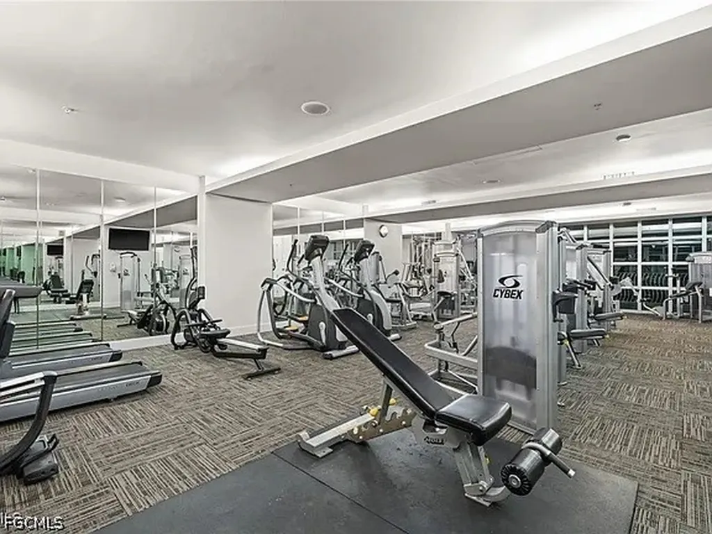 3000 Oasis Grand Boulevard Fort Myers FL 33916
