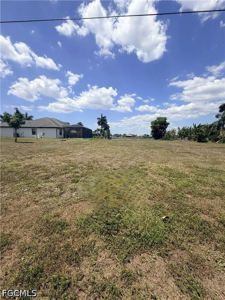 1919 NE 3rd Street Cape Coral FL 33909