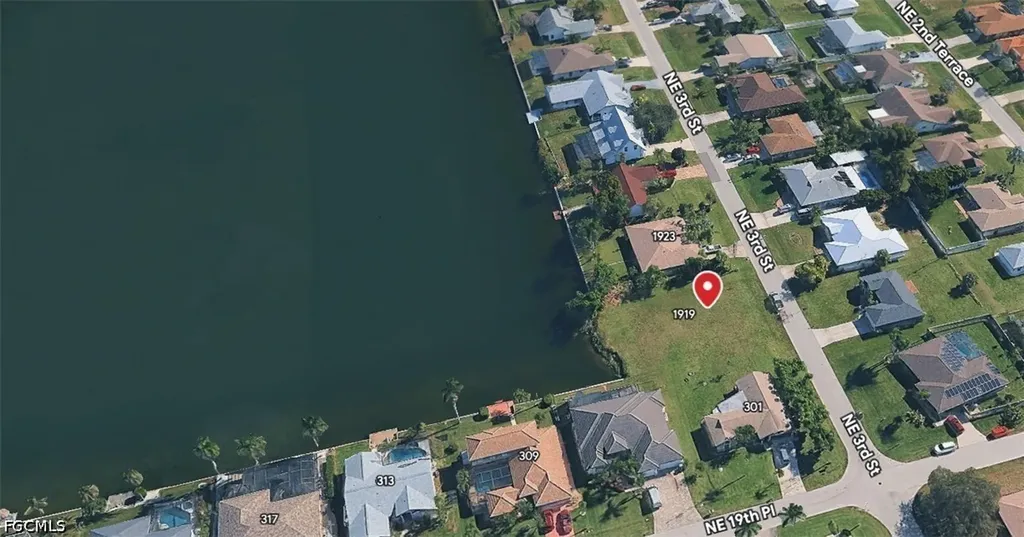 1919 NE 3rd Street Cape Coral FL 33909