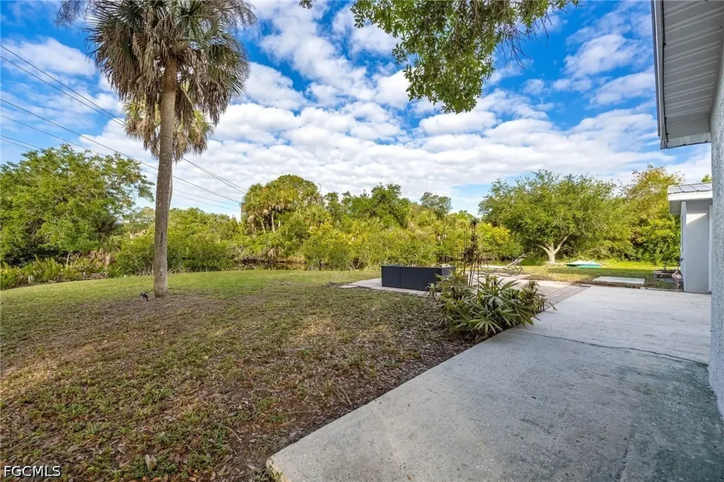 17041 E Lake Drive North Fort Myers FL 33917