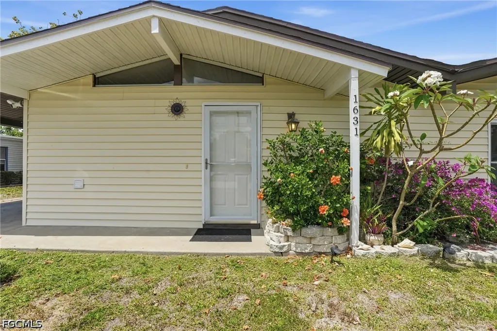 1631 North Drive Fort Myers FL 33907