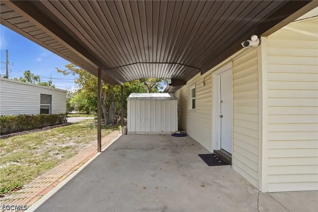 1631 North Drive Fort Myers FL 33907