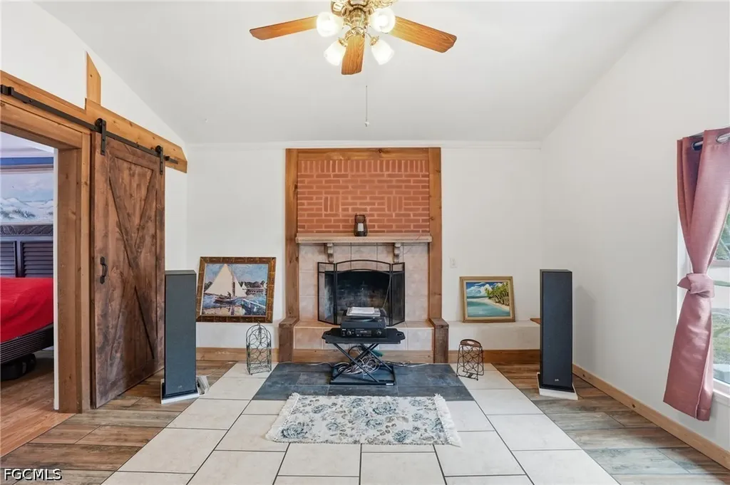 1631 North Drive Fort Myers FL 33907