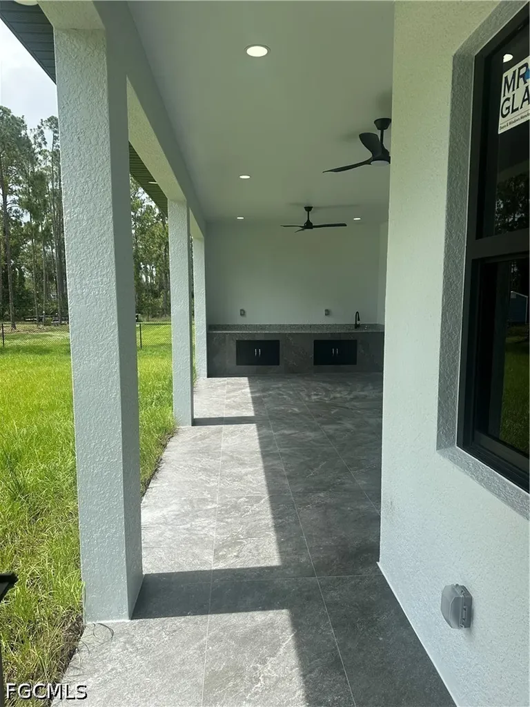 811 Hamilton Avenue Lehigh Acres FL 33972