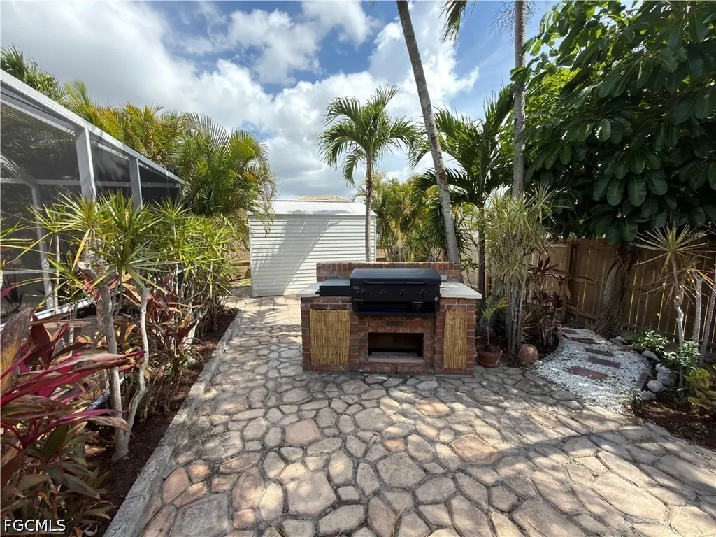 601 SW 31st Street Cape Coral FL 33914