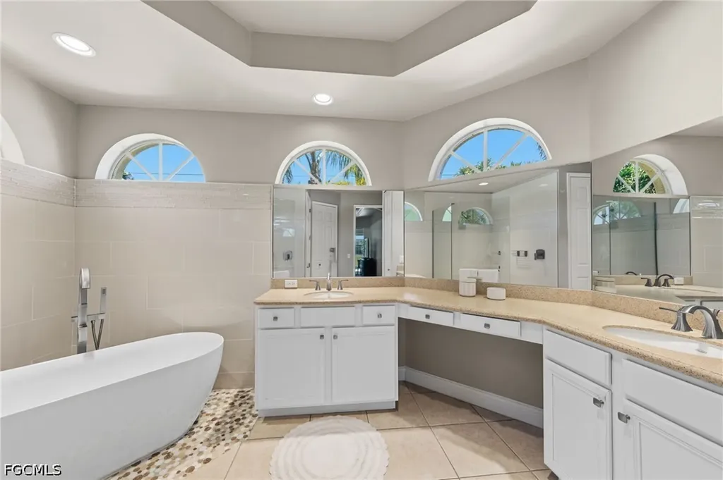 414 SE 30th Terrace Cape Coral FL 33904