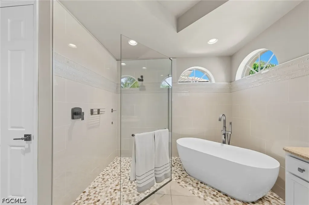 414 SE 30th Terrace Cape Coral FL 33904