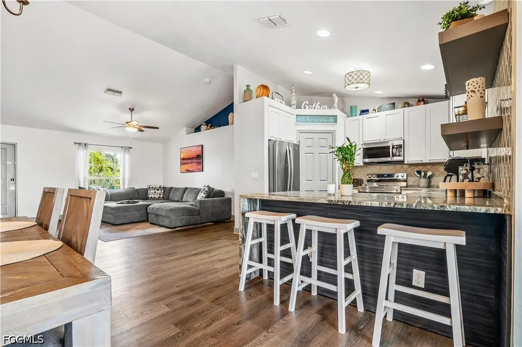 2011 NE 35th Street Cape Coral FL 33909