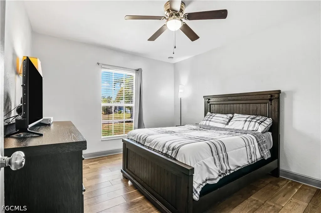 2011 NE 35th Street Cape Coral FL 33909
