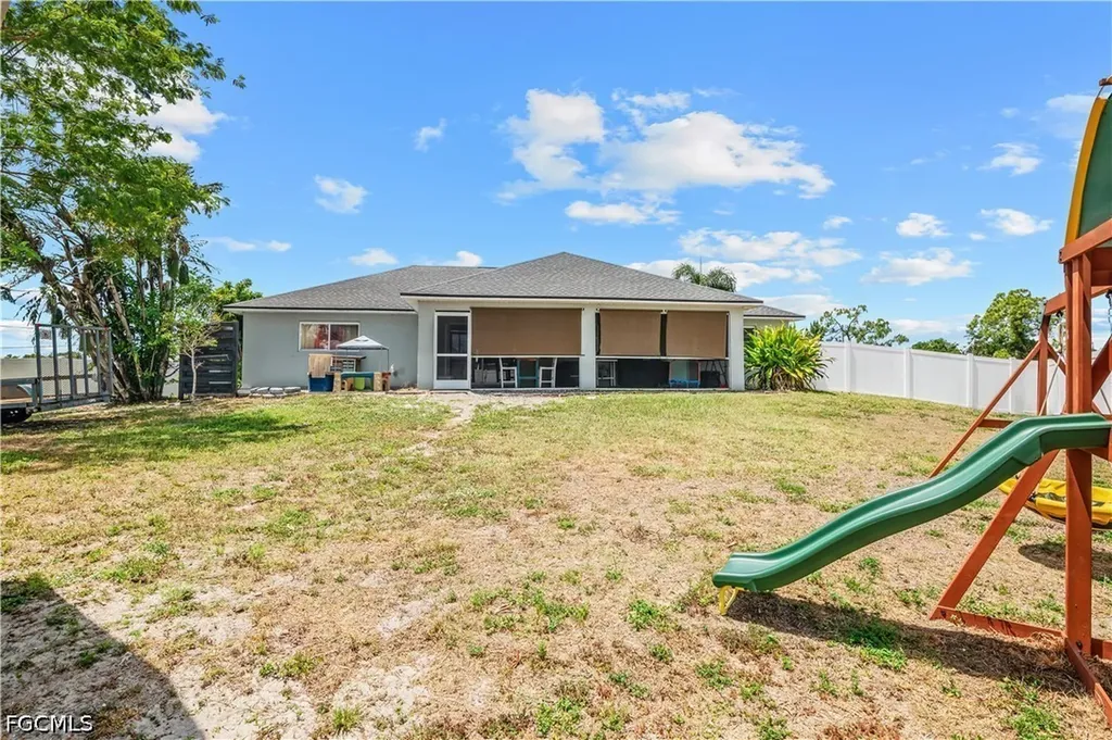 2011 NE 35th Street Cape Coral FL 33909