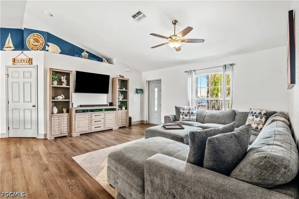2011 NE 35th Street Cape Coral FL 33909