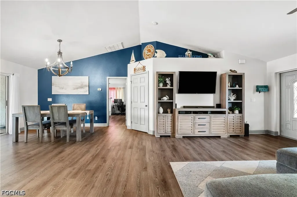 2011 NE 35th Street Cape Coral FL 33909