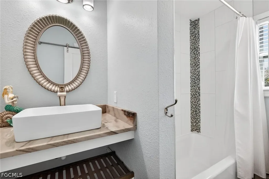5866 Tahiti Drive Bokeelia FL 33922