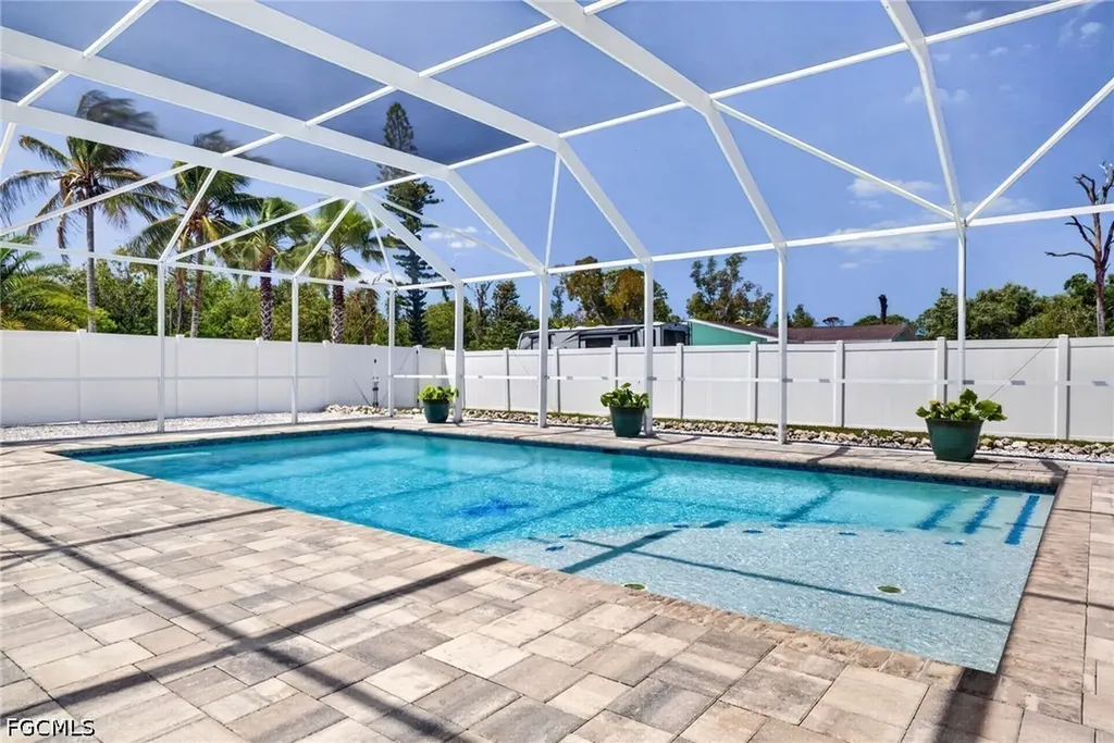 5866 Tahiti Drive Bokeelia FL 33922