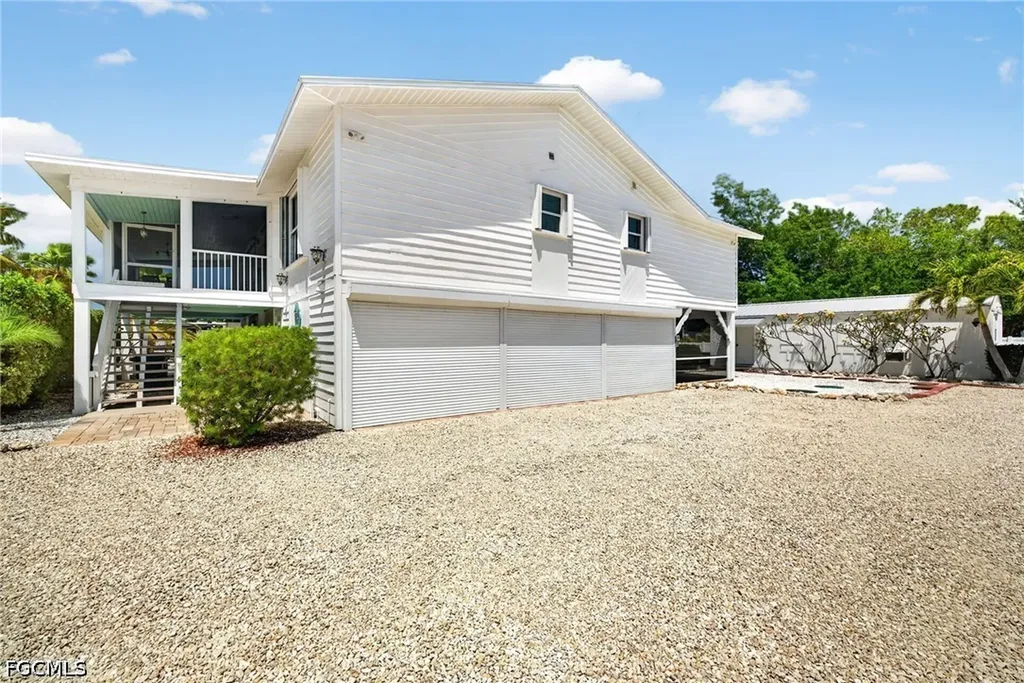 5866 Tahiti Drive Bokeelia FL 33922