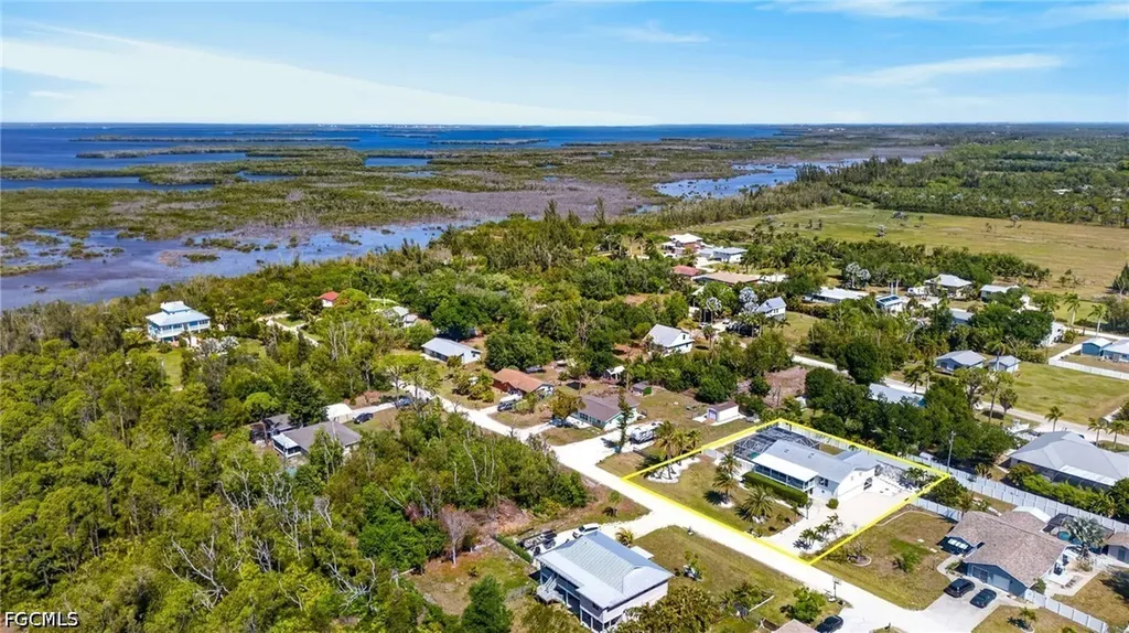 5866 Tahiti Drive Bokeelia FL 33922