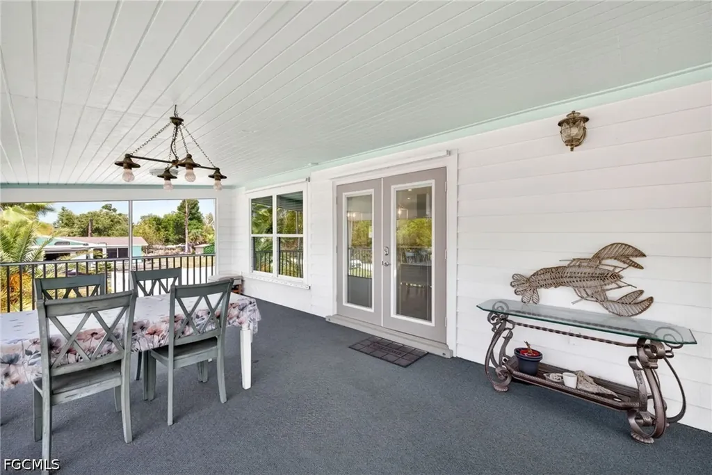 5866 Tahiti Drive Bokeelia FL 33922