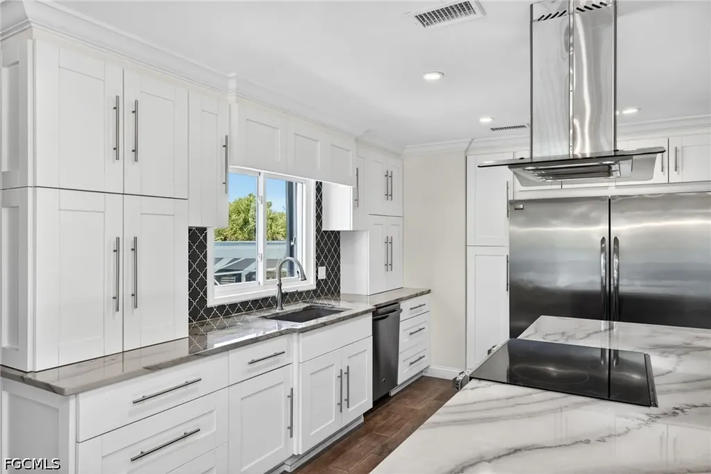 5866 Tahiti Drive Bokeelia FL 33922