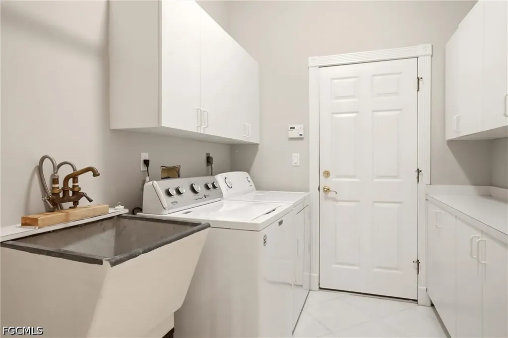 5072 Sorrento Court Cape Coral FL 33904