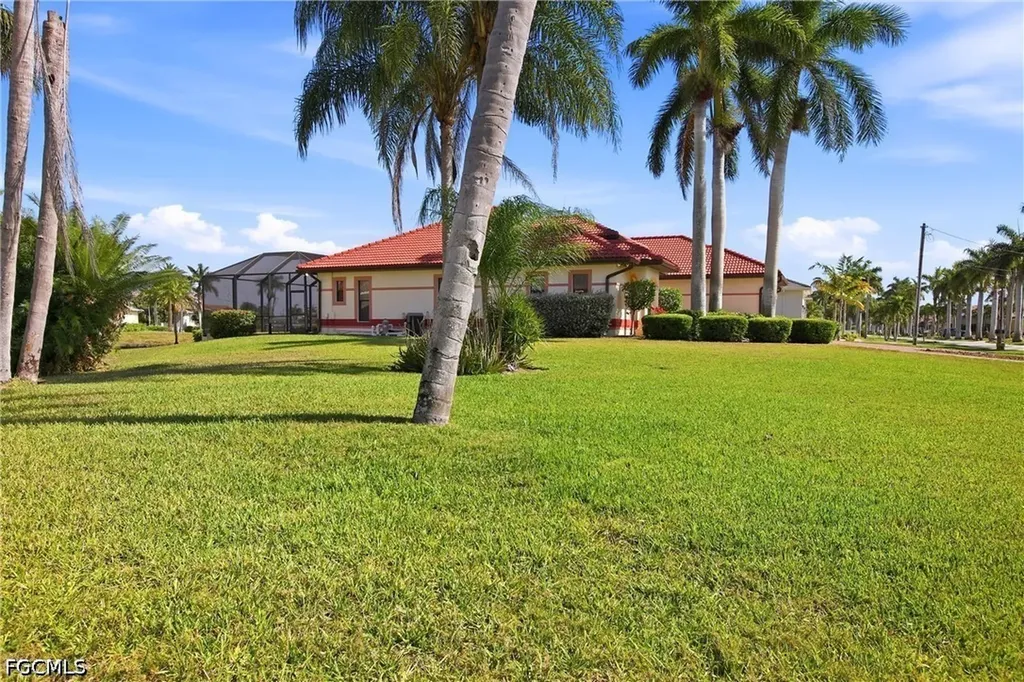 5072 Sorrento Court Cape Coral FL 33904