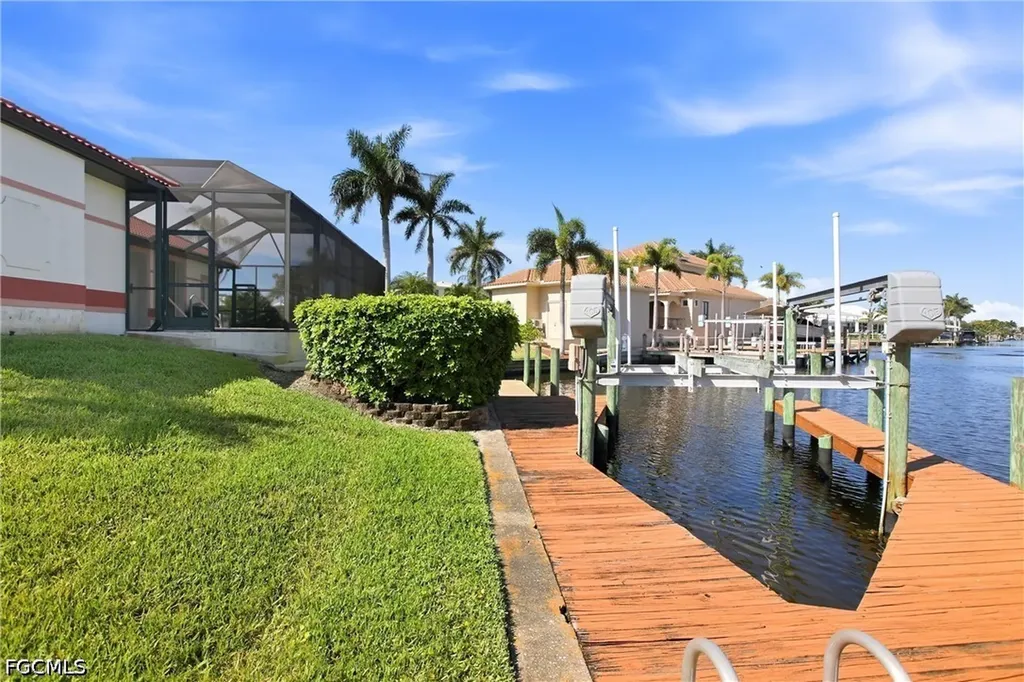 5072 Sorrento Court Cape Coral FL 33904