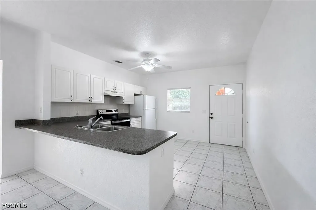 1109 SW 48th Terrace Cape Coral FL 33914