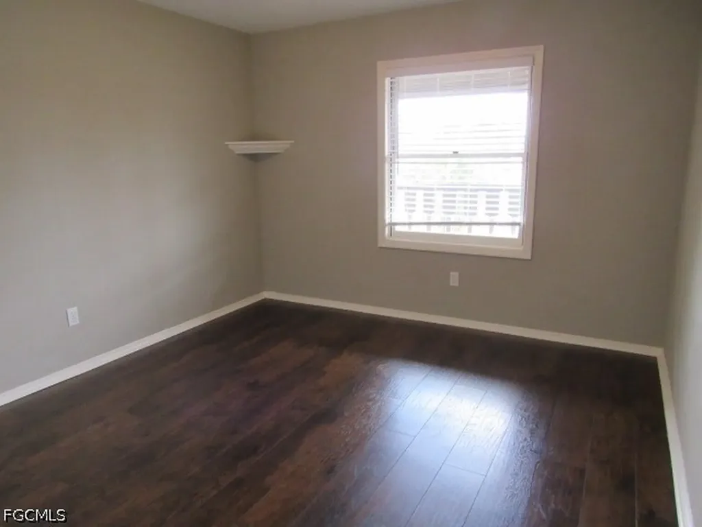 10022 Oxfordshire Lane Fort Myers FL 33908
