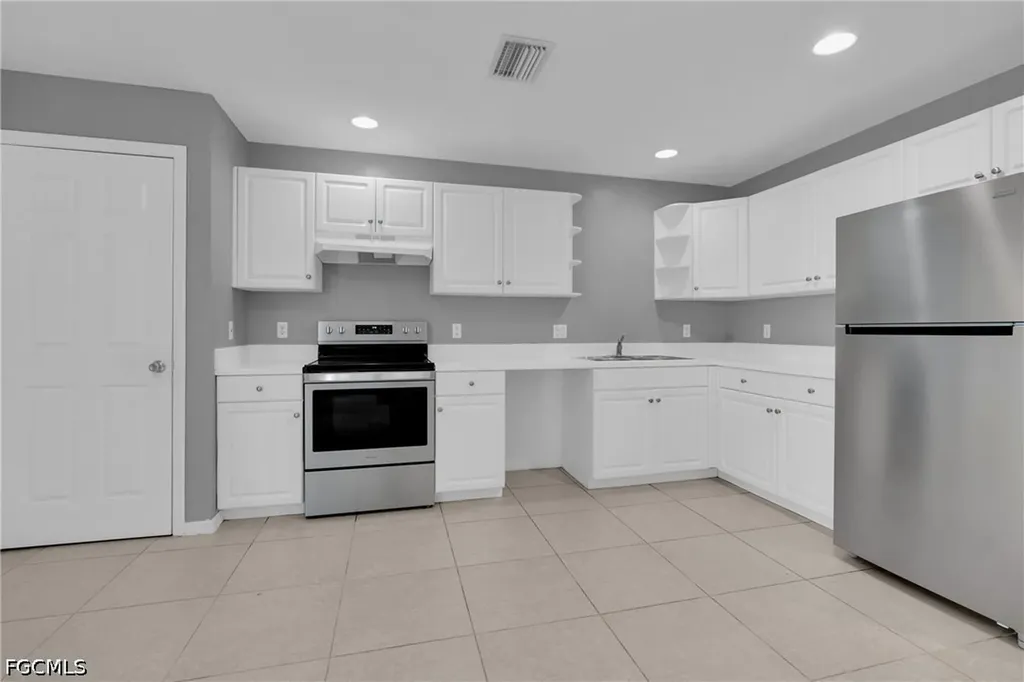 1132/1134 Ichabod Avenue Lehigh Acres FL 33973