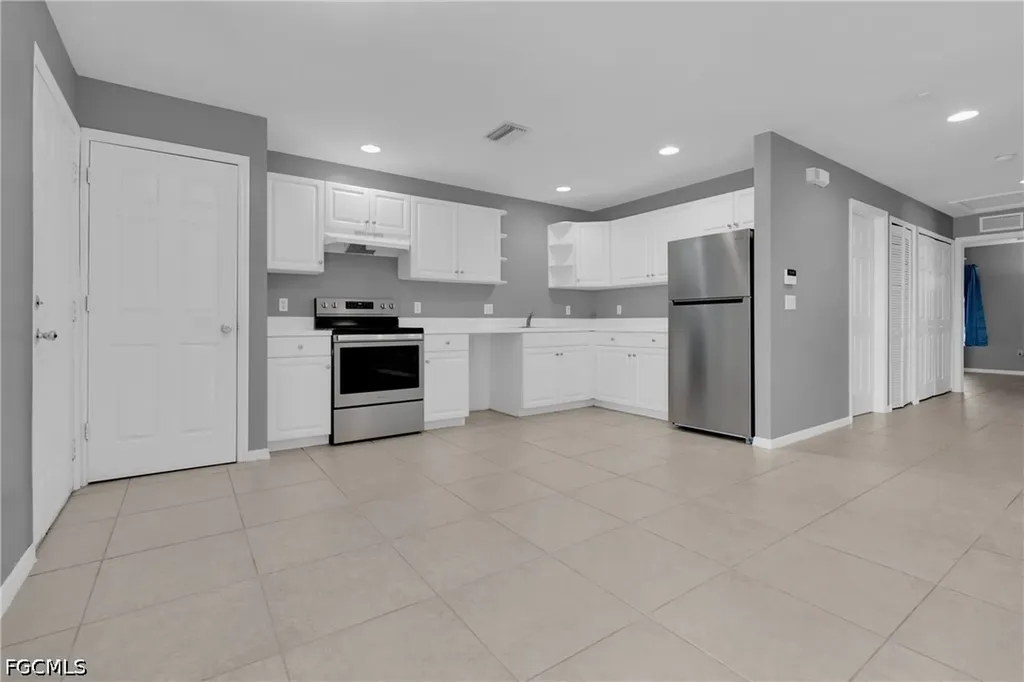 1132/1134 Ichabod Avenue Lehigh Acres FL 33973