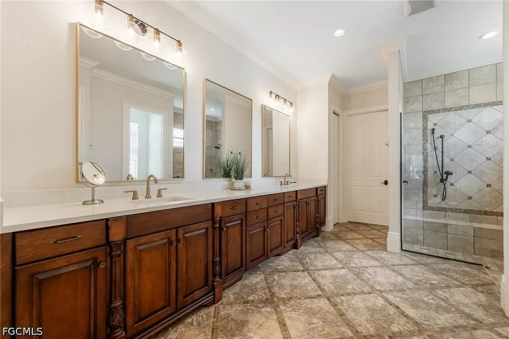 476 Keenan Court Fort Myers FL 33919