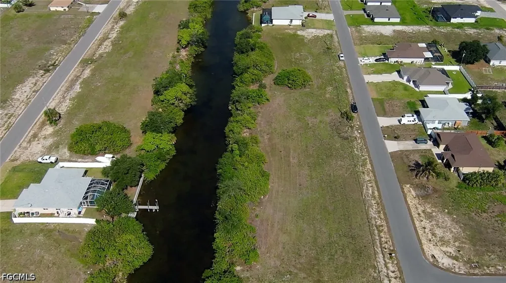 1105 NE 15th Terrace Cape Coral FL 33909