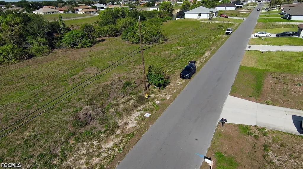 1105 NE 15th Terrace Cape Coral FL 33909