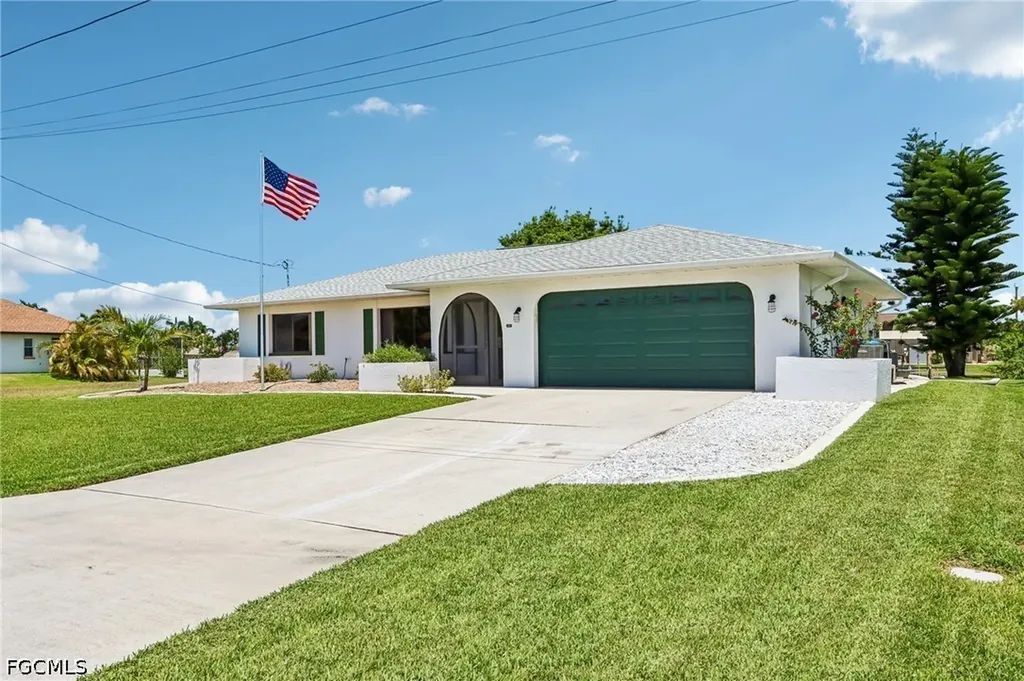 2609 SW 37th Street Cape Coral FL 33914