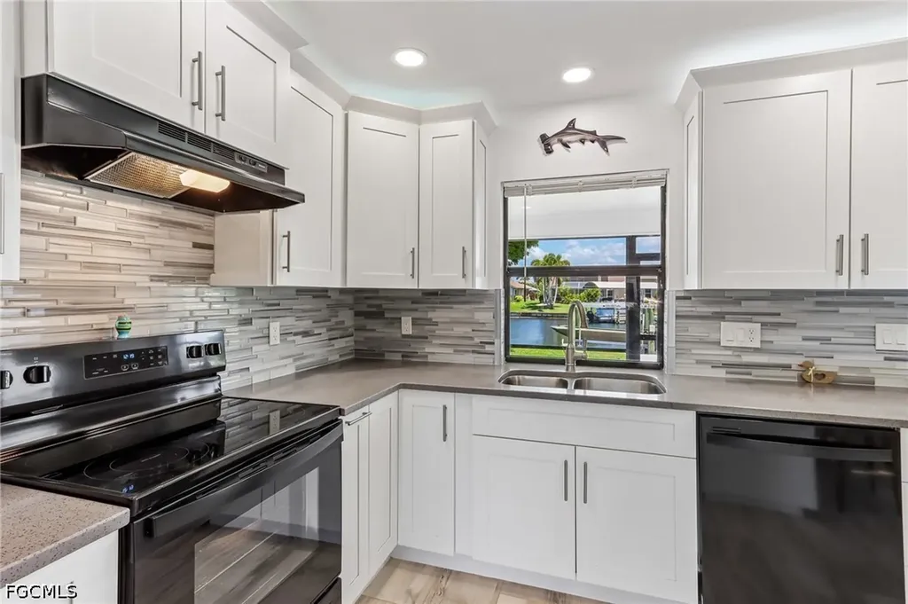 2609 SW 37th Street Cape Coral FL 33914
