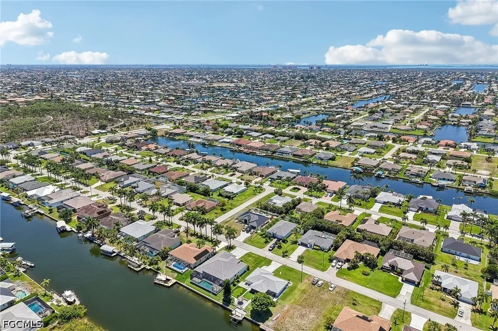 2609 SW 37th Street Cape Coral FL 33914