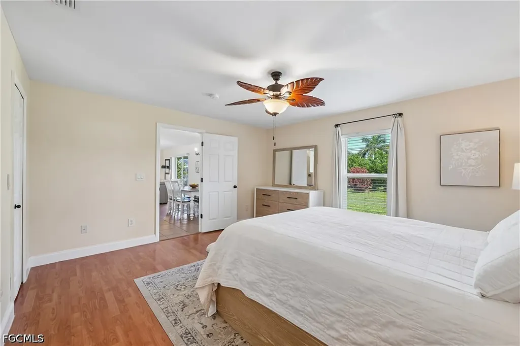 241 SW 34th Terrace Cape Coral FL 33914