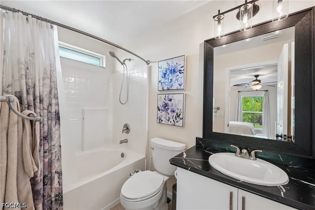 241 SW 34th Terrace Cape Coral FL 33914