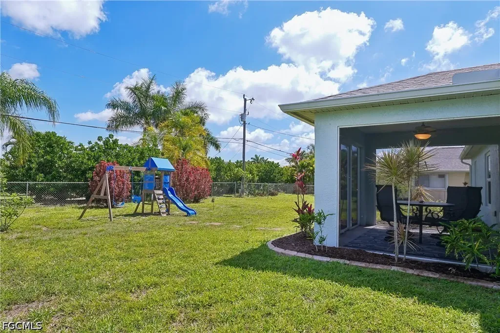 241 SW 34th Terrace Cape Coral FL 33914