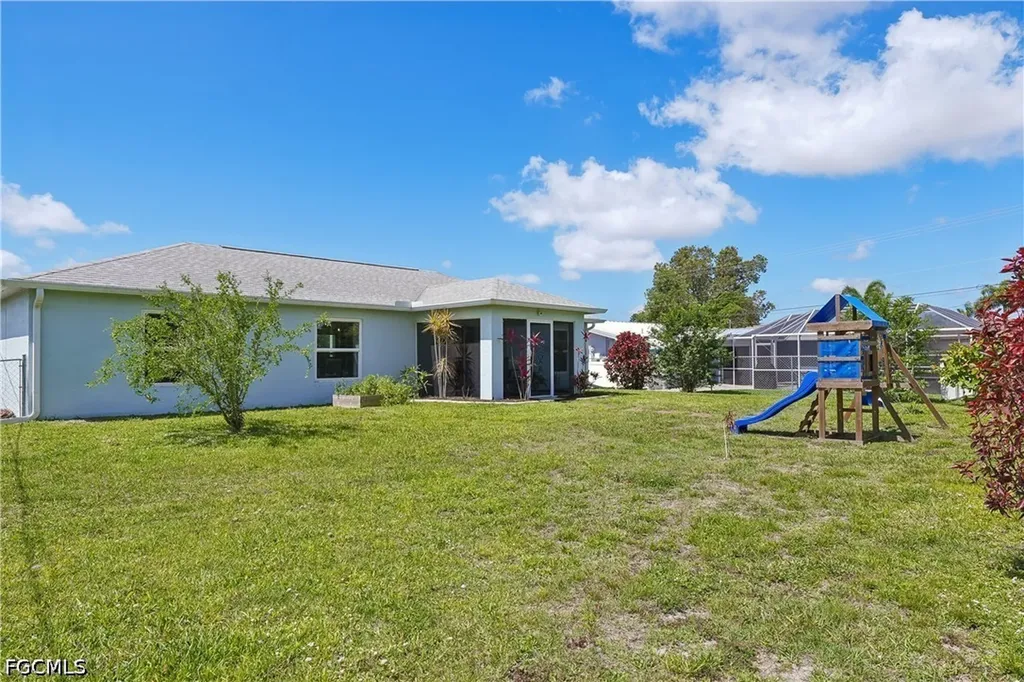241 SW 34th Terrace Cape Coral FL 33914