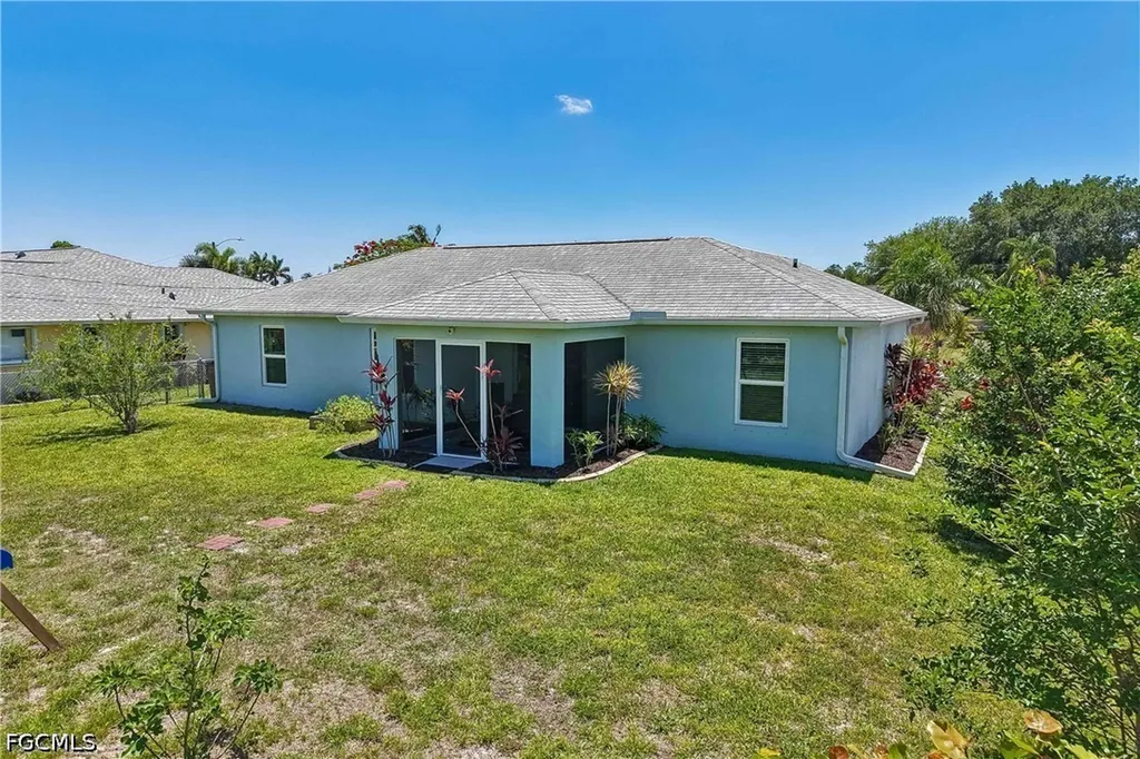 241 SW 34th Terrace Cape Coral FL 33914