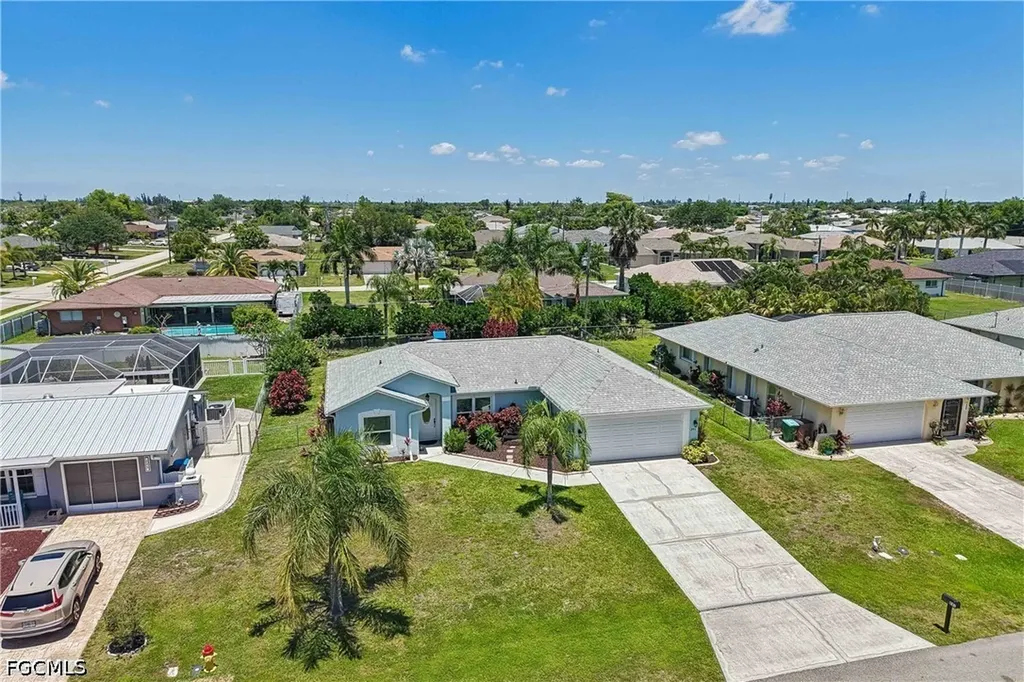 241 SW 34th Terrace Cape Coral FL 33914