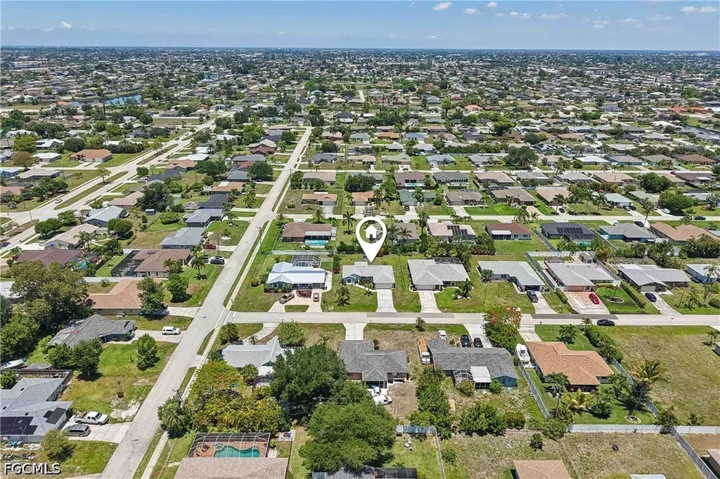 241 SW 34th Terrace Cape Coral FL 33914