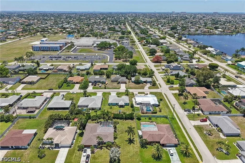 241 SW 34th Terrace Cape Coral FL 33914