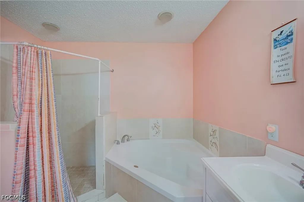 13249 5th Street Fort Myers FL 33905