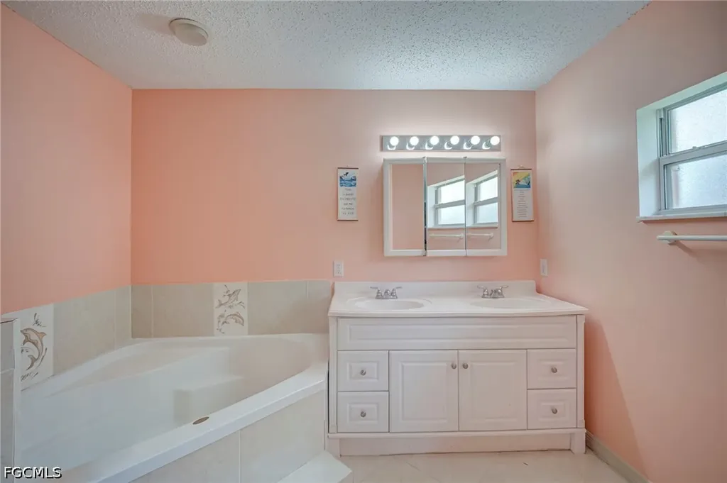 13249 5th Street Fort Myers FL 33905