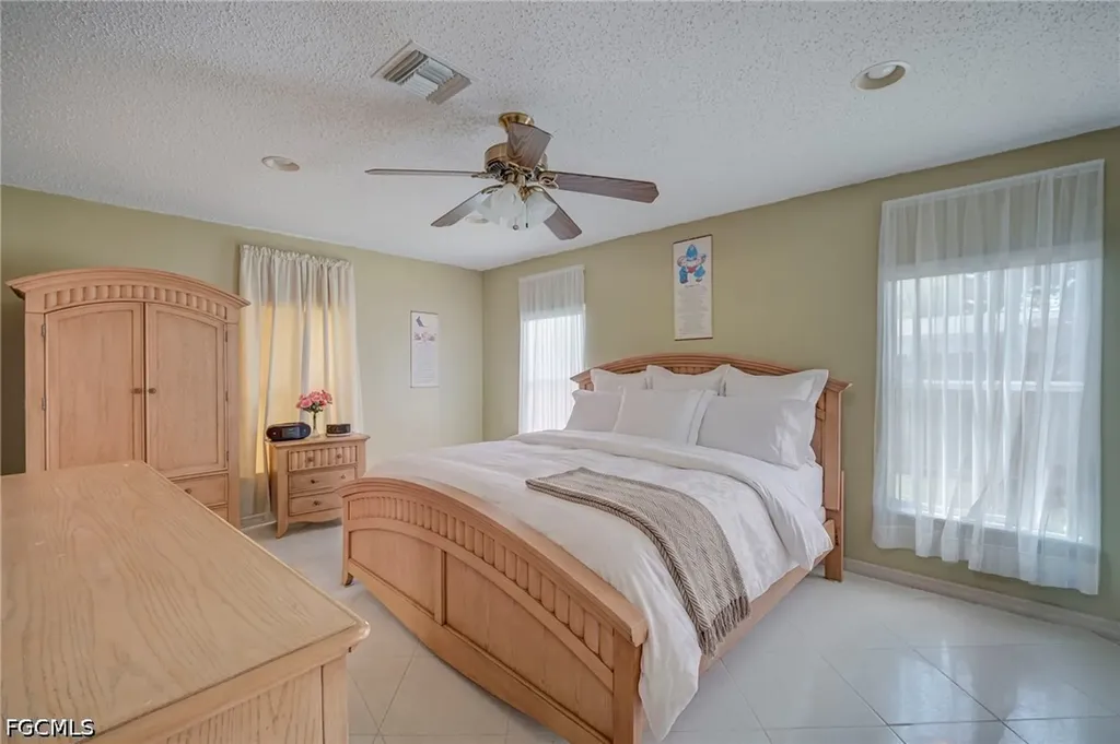 13249 5th Street Fort Myers FL 33905